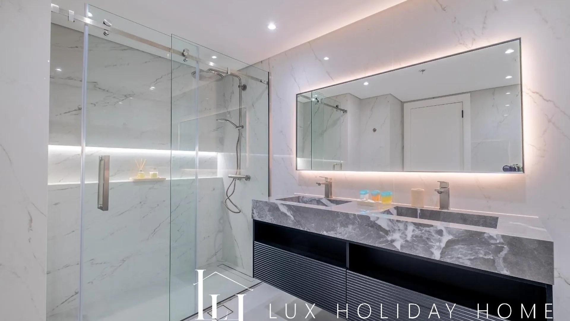 Lux The Majara Marina View Suite Dubái Apartamento