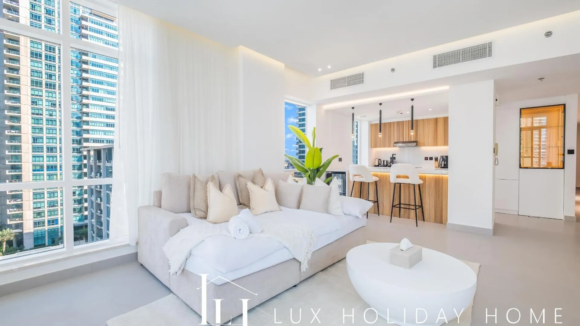 Lux The Majara Marina View Suite Dubai