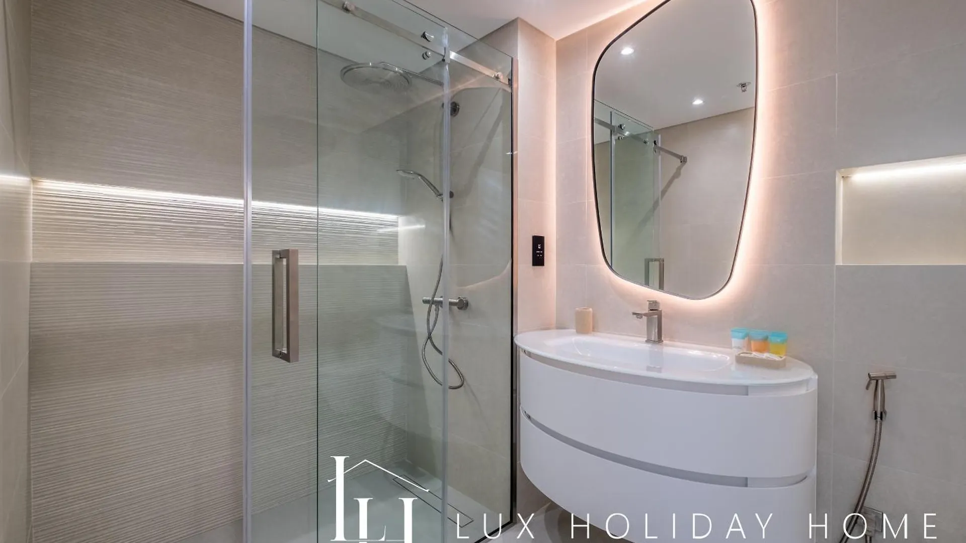 Lux The Majara Marina View Suite Dubai 0*,