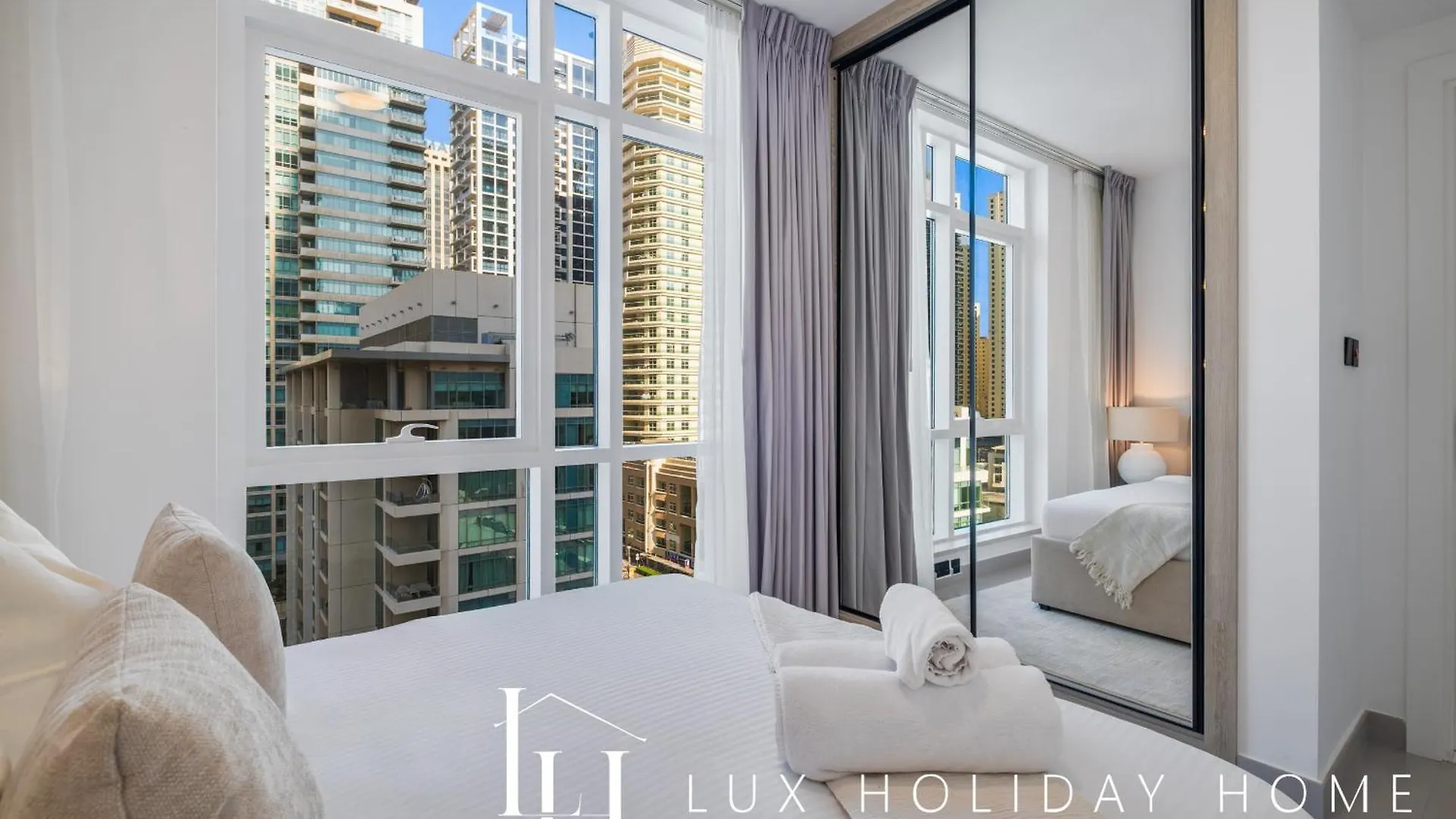 Lux The Majara Marina View Suite Dubai